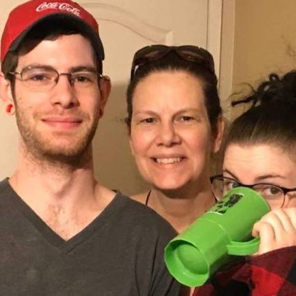 Meet your Posher, Gina - Picture 1 of 1